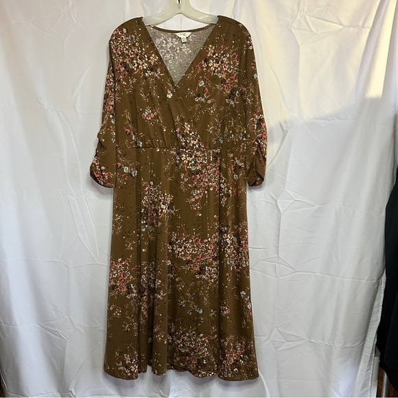 Brown dress flowers 1X 16-18W fall winter ruched sleeves faux wrap v neck floral - Picture 2 of 14